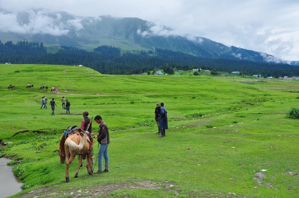 Top places to visit in Gulmarg (2024) | Gulmarg - Jammu and Kashmir ...